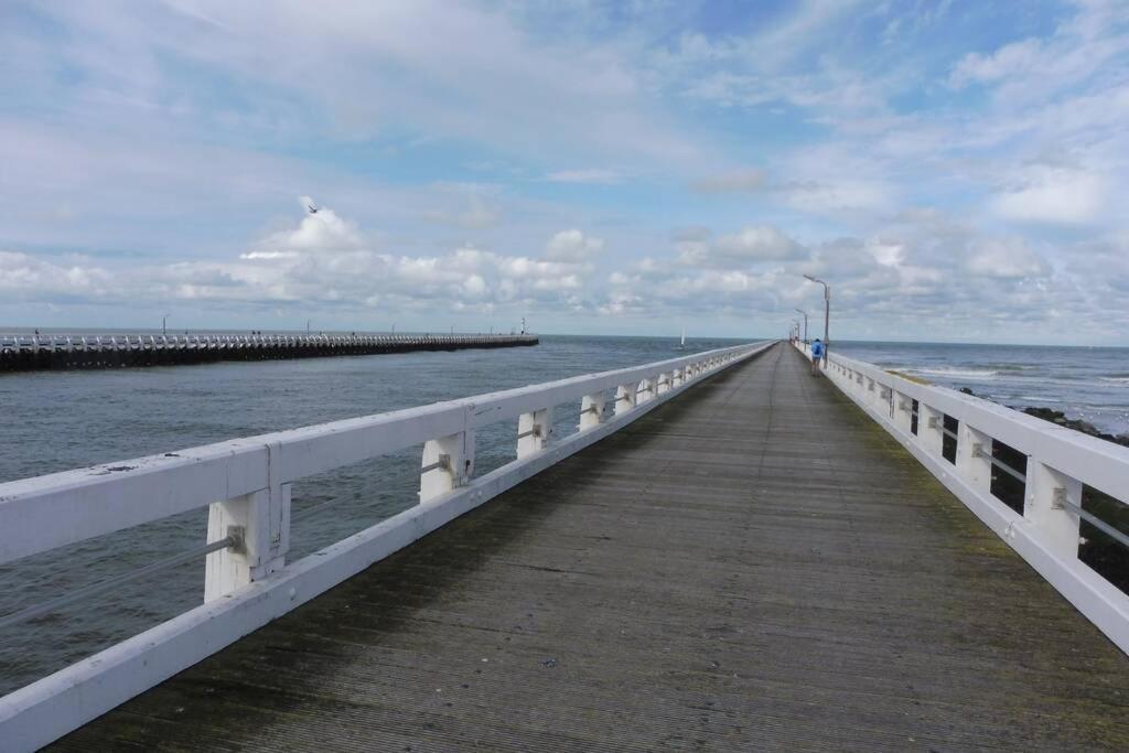 Residentie Astrid Met Private Parking Apartamento Bredene