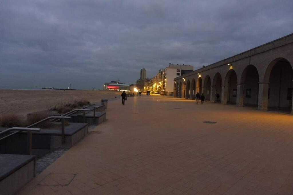 Residentie Astrid Met Private Parking Apartamento