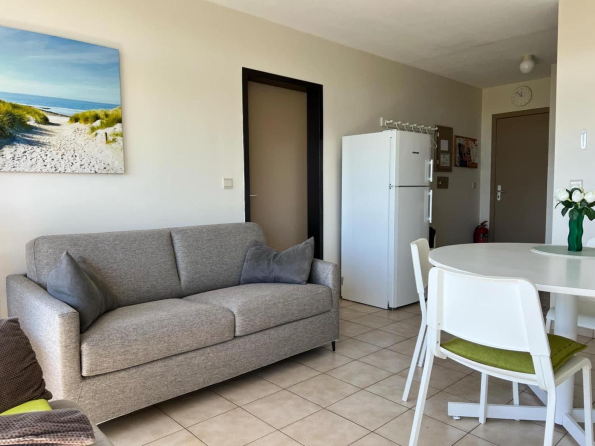 Residentie Astrid Met Private Parking Apartamento Bredene