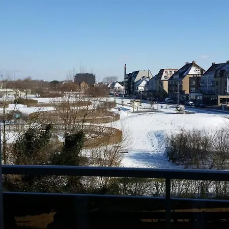 Appartement Residentie Astrid Met Private Parking Bredene Exterior foto